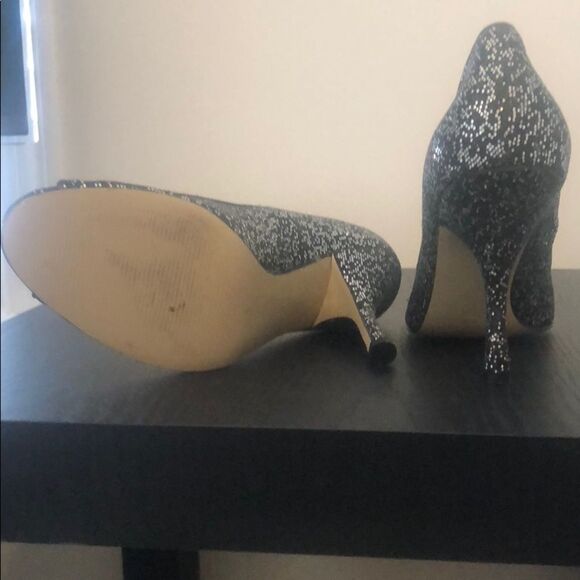 ENZO ANGIOLINI | Black and Silver Sparkly Heels - Picture 3 of 3